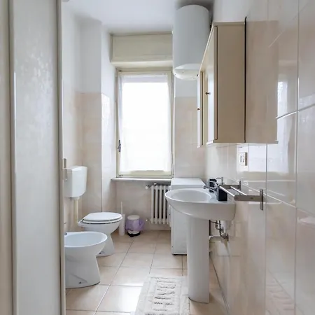 Apartamento House Of Poet Wide In The Center Asti